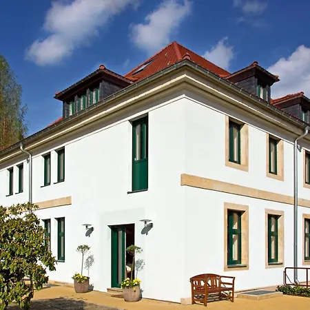 Am Finkenberg 3*