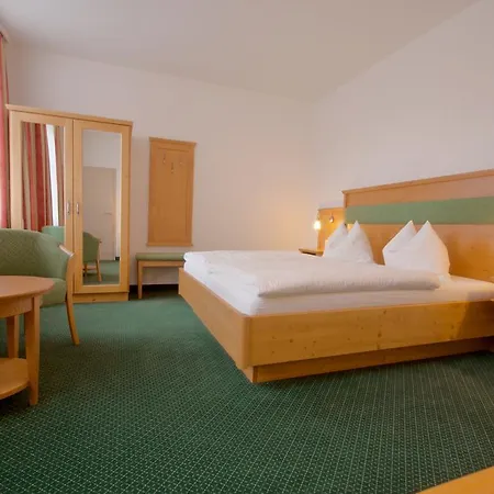 Am Finkenberg Guest house 3*